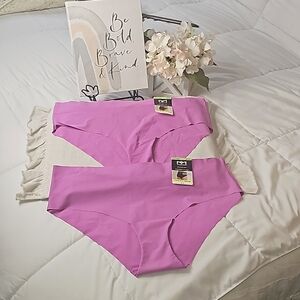 Invisible Edge Intimates Panties Elegant wear